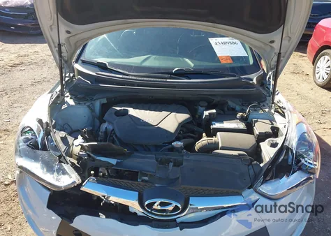 2015 Hyundai Veloster Re:flex z USA, uszkodzony, nr VIN KMHTC6AD8FU222307